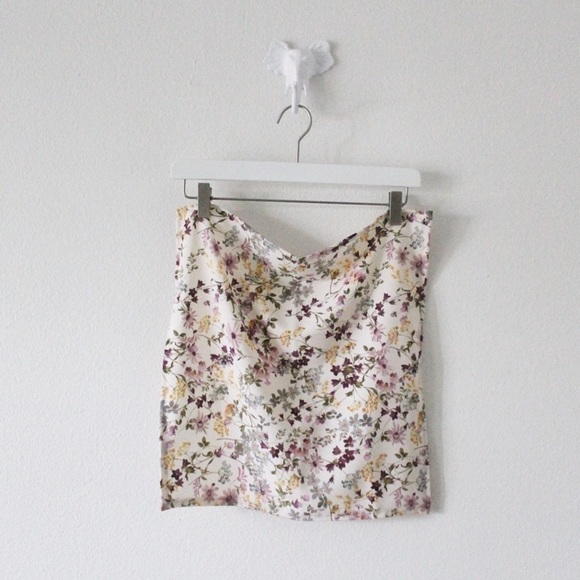 NWT Handmade Floral 18” x 18” Scarf L1043 - Picture 1 of 10